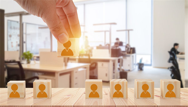 人才挖掘與選拔：全面評估候選人能力，選拔優(yōu)秀人才