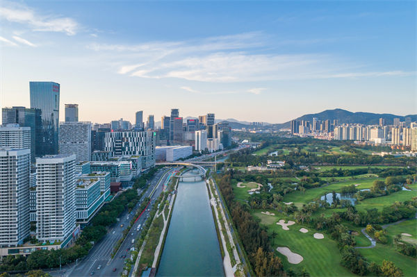 深圳精益生產(chǎn)咨詢公司如何幫助企業(yè)實(shí)現(xiàn)生產(chǎn)流程優(yōu)化？