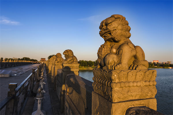 從營(yíng)銷角度分析:大學(xué)退休教授63小時(shí)賣出753臺(tái)問界 從營(yíng)銷角度分析:大學(xué)退休教授63小時(shí)賣出753臺(tái)問界